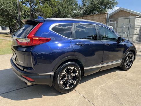 Used 2017 Honda CR-V Touring image 11