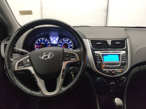 Used 2014 Hyundai Accent SE image 22