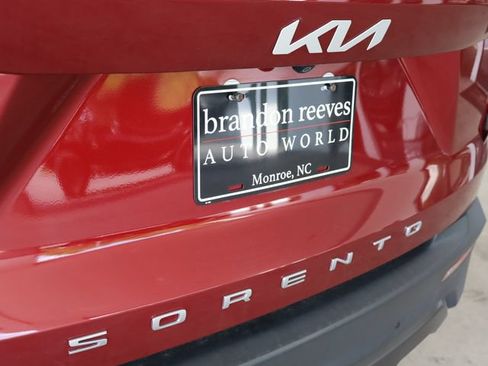 Used 2022 Kia Sorento S w/ Panoramic Sunroof Package AWD/4WD image 53