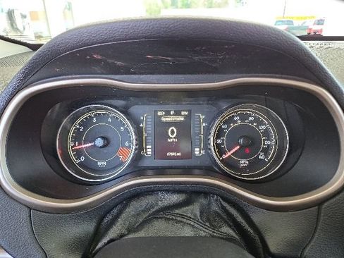 Used 2014 Jeep Cherokee Latitude w/ Cold Weather Group FWD image 13