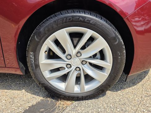 Used 2016 Buick Regal Premium AWD/4WD image 38