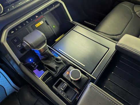 Used 2024 Toyota Tundra Platinum image 31