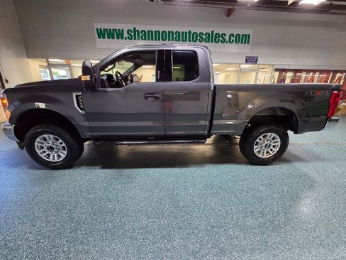 Used 2018 Ford F250 XLT w/ XLT Value Package AWD/4WD image 11