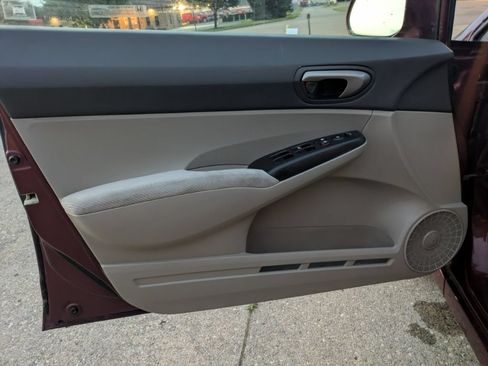 Used 2010 Honda Civic LX image 12