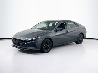 Used 2023 Hyundai Elantra SEL FWD video 1