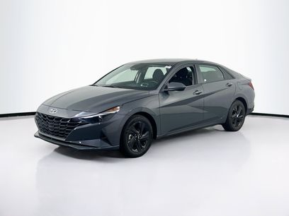 Used 2023 Hyundai Elantra SEL