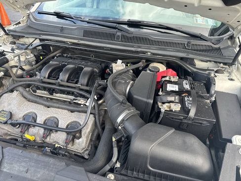 Used 2011 Ford Taurus SEL w/ 201A Rapid Spec Order Code AWD/4WD image 12
