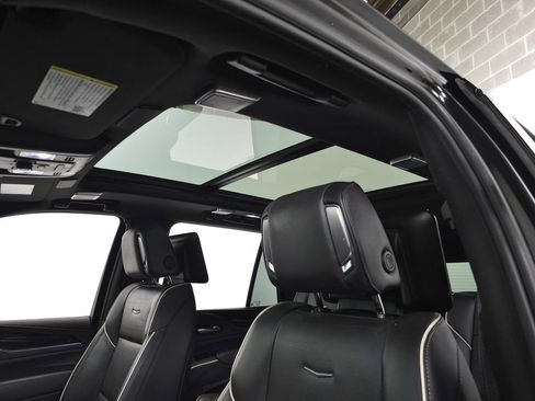 Used 2023 Cadillac Escalade Sport w/ LPO, ONYX Package AWD/4WD image 18