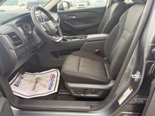 Used 2026 Nissan Rogue SV AWD/4WD image 24