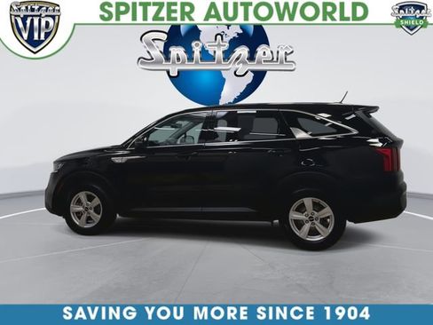 Used 2023 Kia Sorento LX FWD image 7