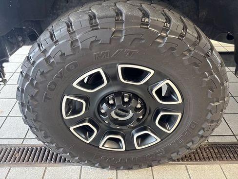 Used 2024 Ford F250 Lariat w/ Chrome Package AWD/4WD image 5
