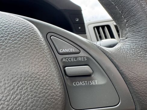 Used 2011 INFINITI G37 Journey w/ Premium Pkg RWD image 25