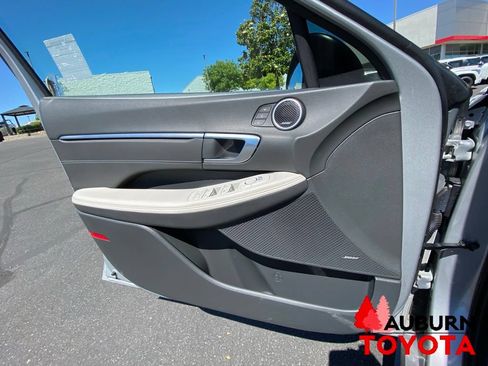 Used 2023 Hyundai Sonata Limited FWD image 33