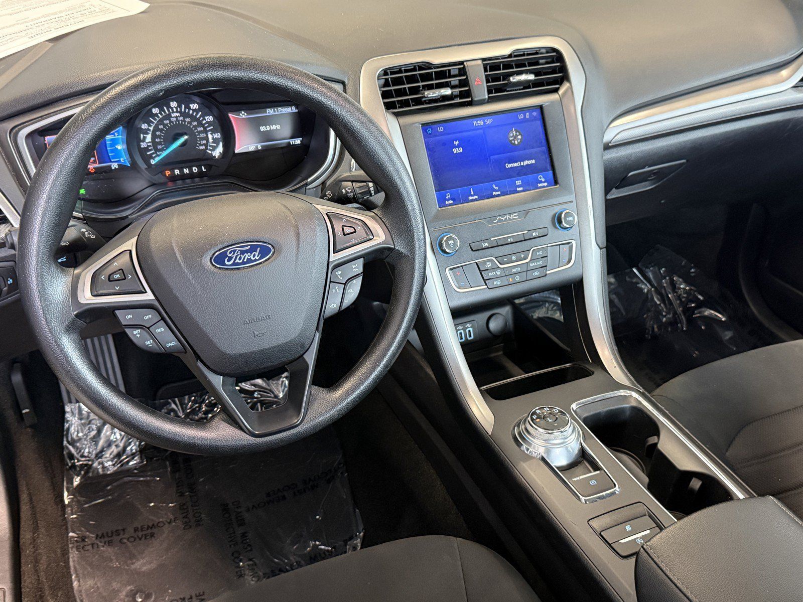 Used 2020 Ford Fusion SE FWD image 20