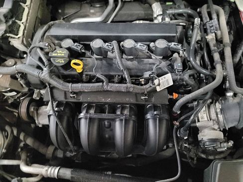 Used 2014 Ford Fusion SE FWD image 30