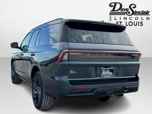 New 2025 Lincoln Navigator Reserve w/ Jet Appearance Package image 7