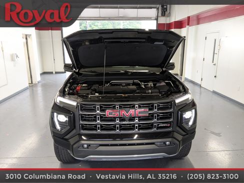 Used 2026 GMC Canyon AT4 w/ Technology Plus Package AWD/4WD image 23