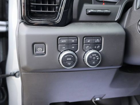 New 2025 GMC Sierra 1500 AT4X image 12