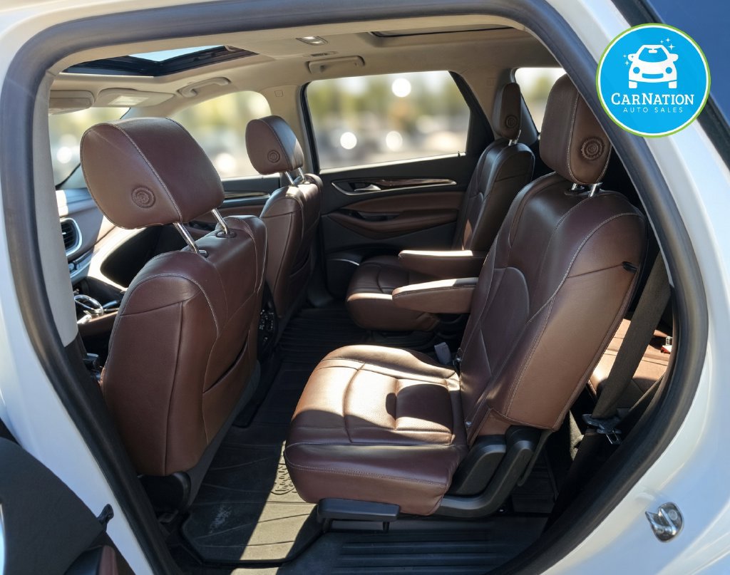 Used 2018 Buick Enclave Avenir w/ Avenir Technology Package AWD/4WD image 8