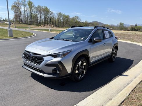 Certified 2025 Subaru Crosstrek 2.5i Limited w/ Popular Package #3A image 3