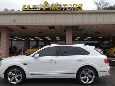 Used 2018 Bentley Bentayga Mulliner image 27