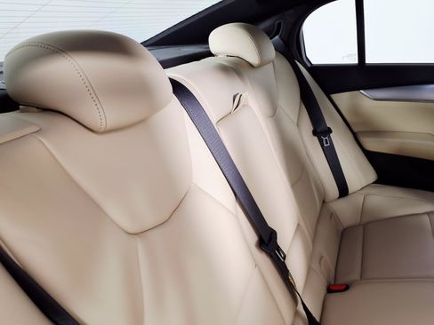 Certified 2024 Cadillac CT5 Luxury RWD image 12