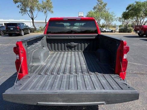 Used 2025 Chevrolet Silverado 1500 LT AWD/4WD image 5