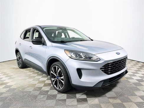 Used 2022 Ford Escape SE w/ SE Sport Appearance Package image 1