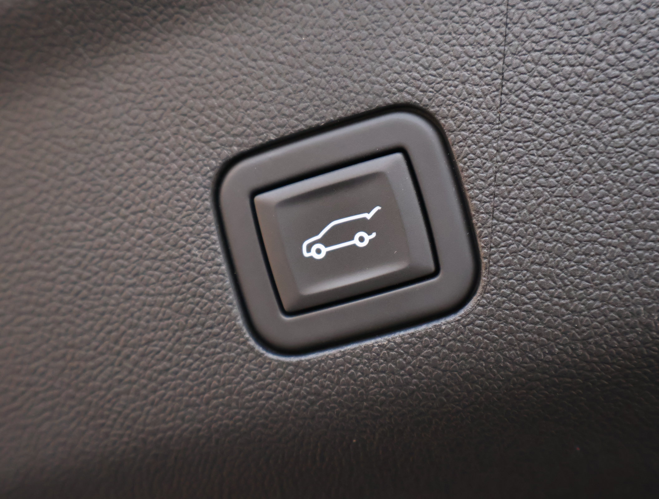 Used 2023 GMC Yukon Denali Ultimate AWD/4WD image 33