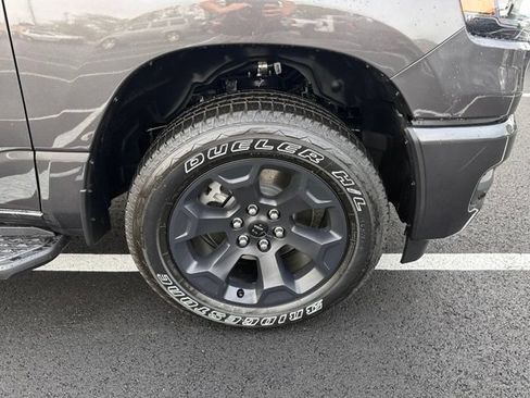New 2026 RAM 1500 Express AWD/4WD image 12