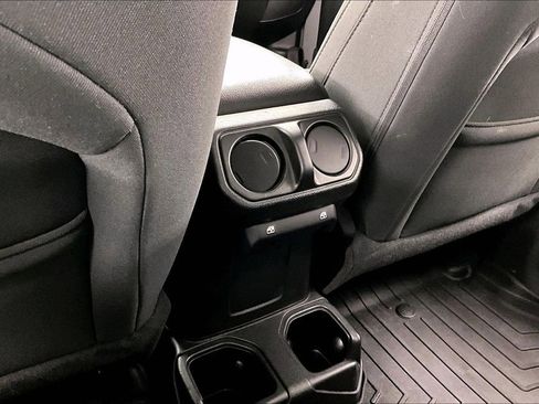 Used 2020 Jeep Wrangler Unlimited Sport image 32