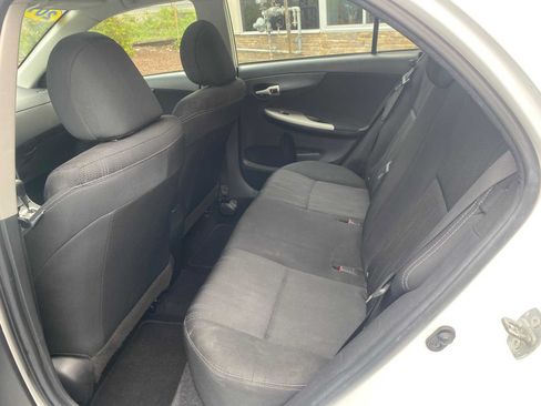 Used 2013 Toyota Corolla S w/ Premium Pkg FWD image 10