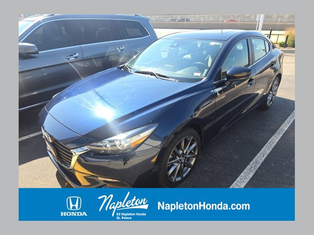 Used 2018 MAZDA MAZDA3 Touring FWD image 1