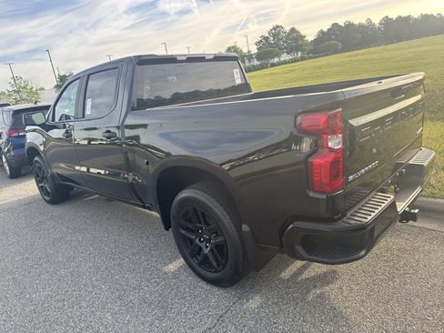 Used 2023 Chevrolet Silverado 1500 Custom image 8