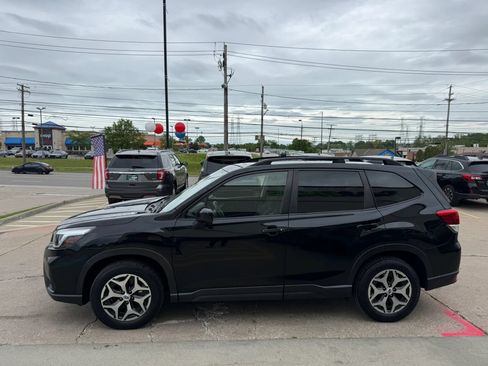 Used 2020 Subaru Forester Premium AWD/4WD image 7