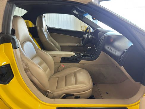 Used 2009 Chevrolet Corvette Convertible 2D w/ Preferred Equipment Group image 10