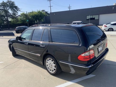 Used 2001 Mercedes-Benz E 320 Wagon image 7