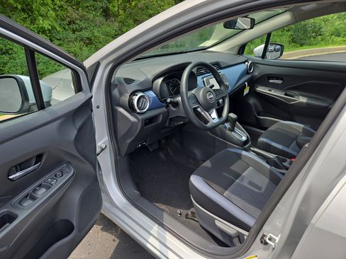 New 2025 Nissan Versa SV w/ Trunk Package image 10