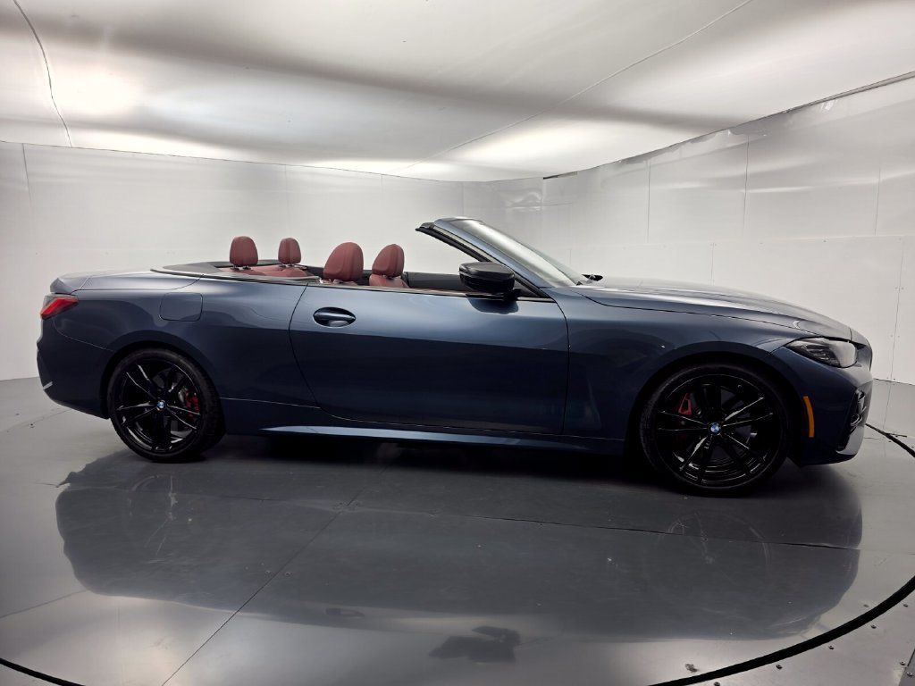 Used 2024 BMW 430i Convertible w/ M Sport Package RWD image 3