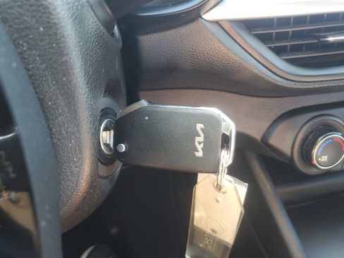 Used 2023 Kia Forte LXS w/ LXS Technology Package FWD image 22