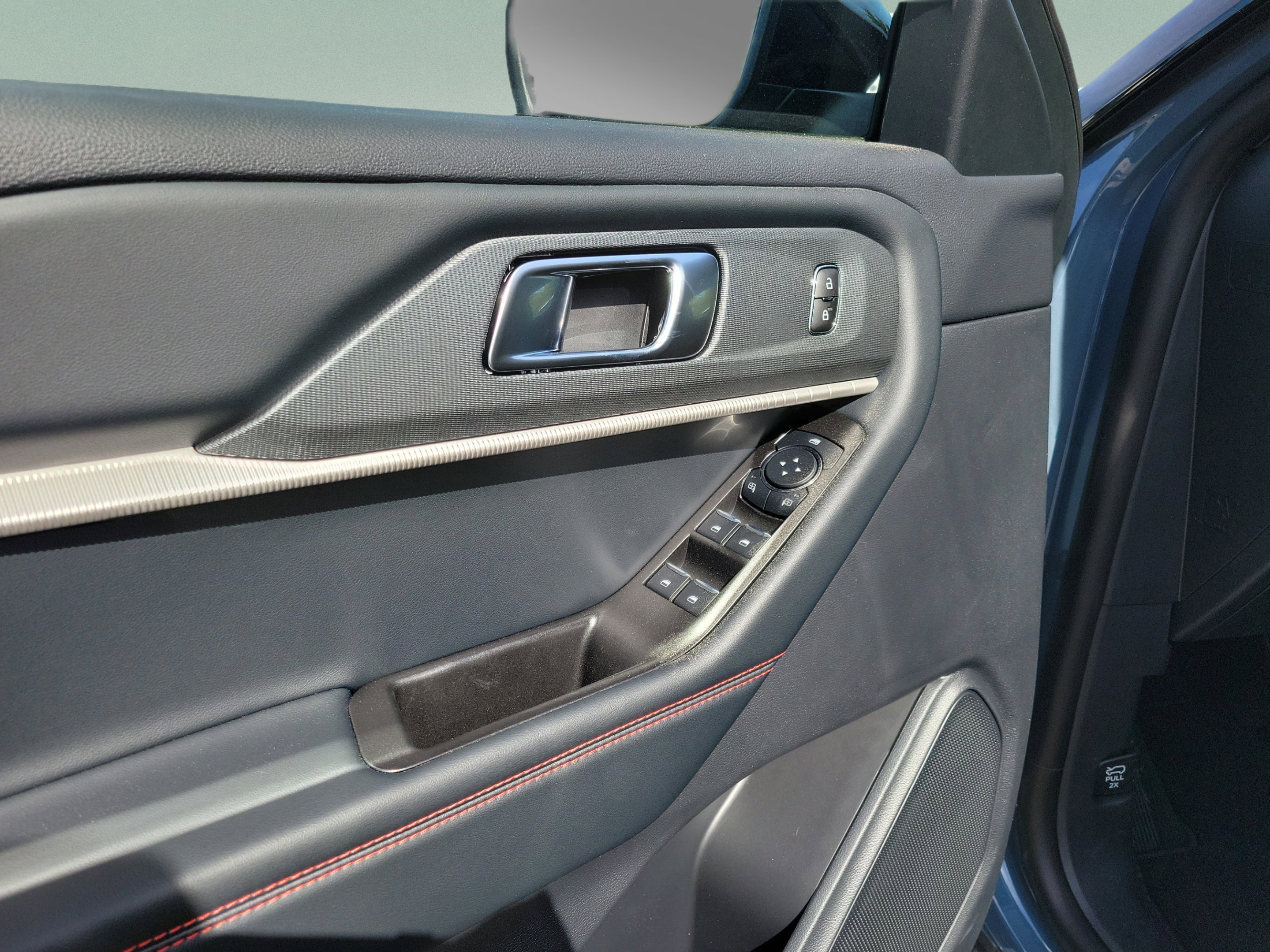 New 2026 Ford Explorer ST-Line w/ ST-Line Street Pack RWD image 7