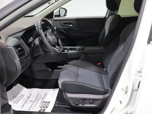 Used 2023 Nissan Rogue SV AWD/4WD image 9