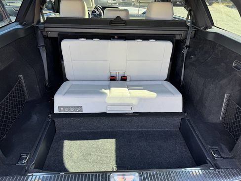 Used 2014 Mercedes-Benz E 350 4MATIC Wagon image 11