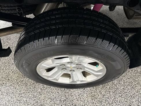 Used 2017 Chevrolet Silverado 1500 LT w/ All Star Edition image 27