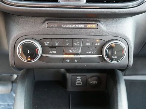 Used 2025 Ford Escape ST-Line AWD/4WD image 30
