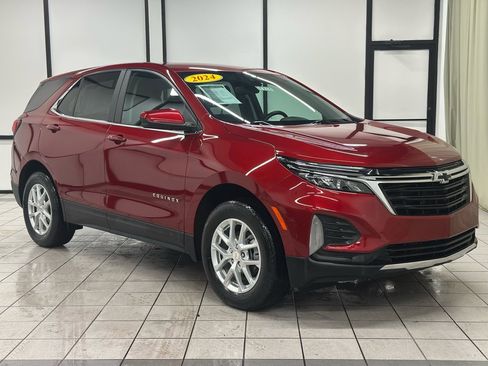 Certified 2024 Chevrolet Equinox LT w/ LPO, Floor Liner Package image 1