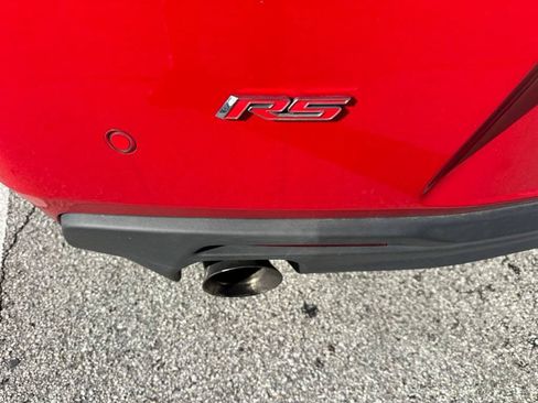 Used 2018 Chevrolet Camaro LT RWD image 4
