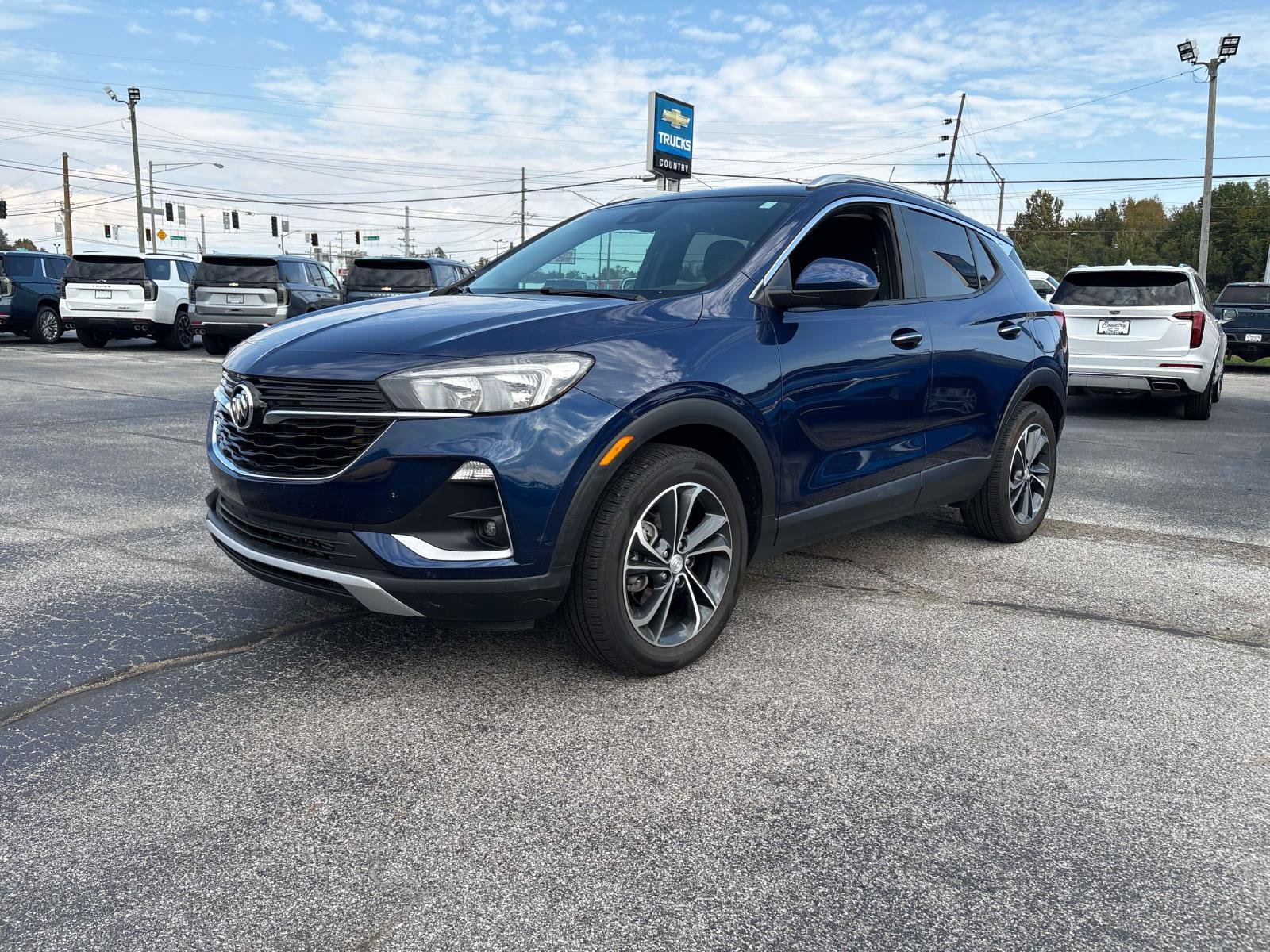 Used 2023 Buick Encore GX Select FWD image 1
