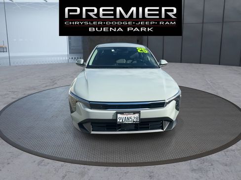 Used 2025 Kia K4 EX FWD image 3