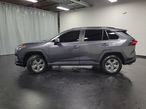 Used 2023 Toyota RAV4 LE AWD/4WD image 5